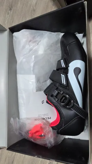 Zapatillas Ciclismo PELOTON Negro Talla 38 y 42