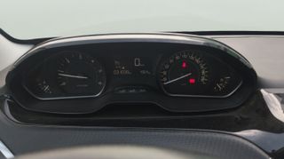 Peugeot 2008 BlueHDi 100 Signature 73 kW (100 CV)