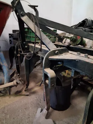 Arado fijo 13 brazos