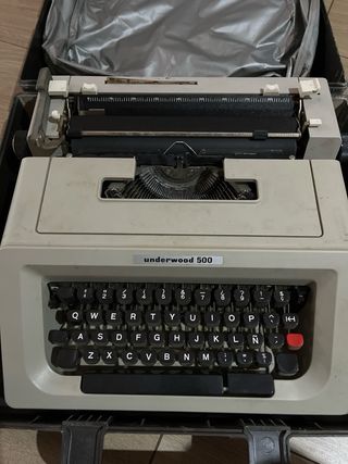 Máquina de escribir Underwood 500
