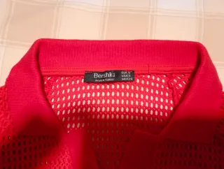 Camiseta Polo Bershka Roja Talla S