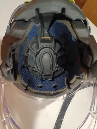 Casco hockey patines con visera