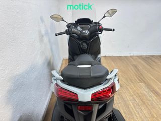 YAMAHA XMAX 300 TECH MAX