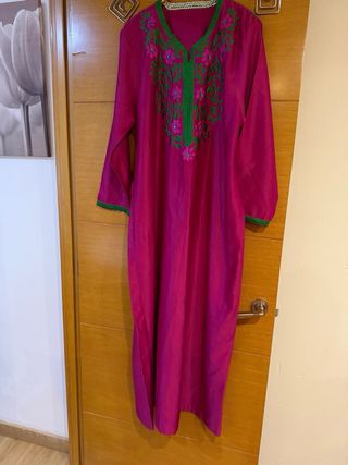 Vestido largo bordado