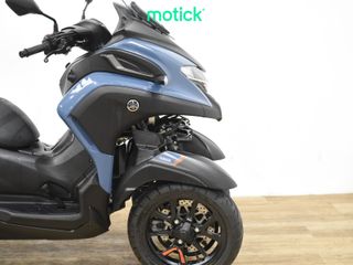YAMAHA TRICITY 300