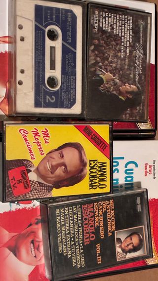 Lote DVD Manolo Escobar y cassetes