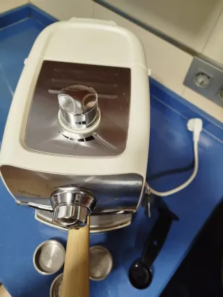 Cafetera Espresso Ufesa CE7238 Cream