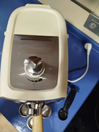 Cafetera Espresso Ufesa CE7238 Cream