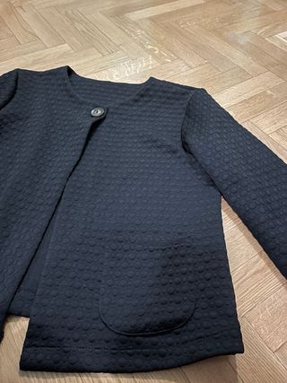 Chaqueta negra manga 3/4 Talla Única (M/L)
