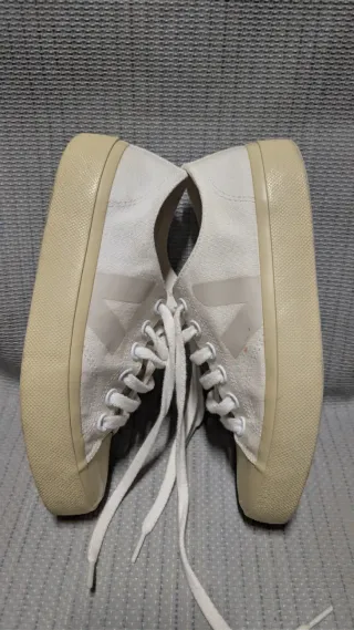 Zapatillas Veja Beige/Blanco