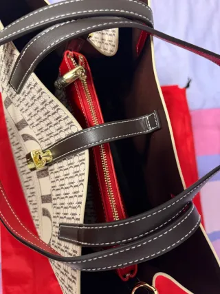 Bolso Carolina Herrera Tote con neceser