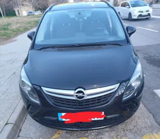 Opel Zafira Tourer 2013