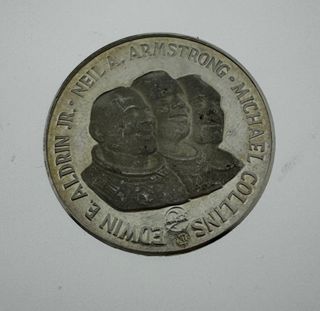 MEDALLA CONMEMORATIVA DE LA MISIÓN APOLO 11 - 1969