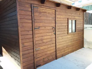 Caseta de madera para jardín