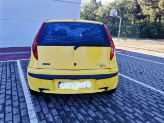 FIAT Punto Etiqueta medioambiental