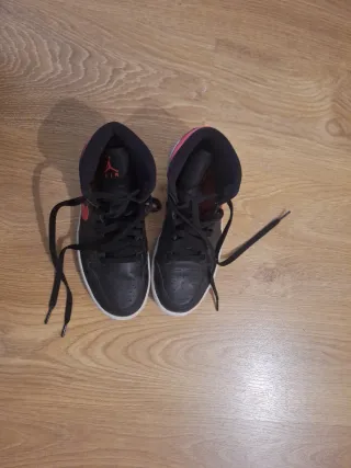 Zapatillas Nike Air Jordan 1 Negras Rojas