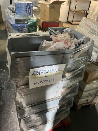 Lote Fontanería: Abrazaderas y Plásticos