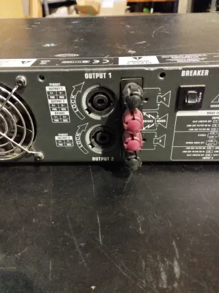 Etapa de Potencia Behringer EP4000