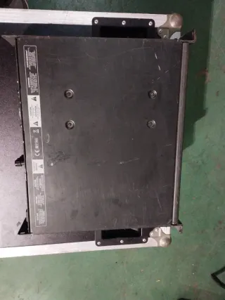 Etapa de Potencia Behringer EP4000