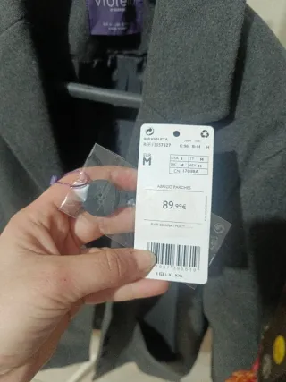 Chaqueta con bordado floral