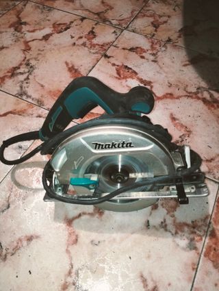 Sierra Circular Makita 1050w