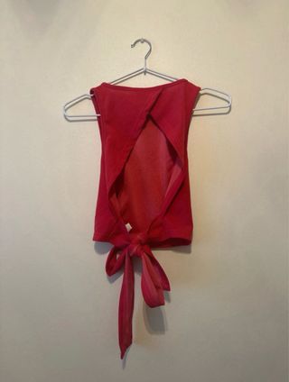 Top rojo elegante