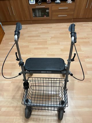 Andador para adultos en perfecto estado
