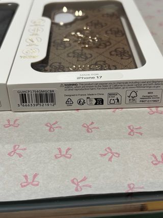 Funda Guess iPhone 17