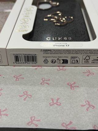 Funda Guess iPhone 17