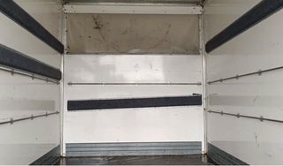 Caja Paquetera camión Iveco Daily+ visera+escalera