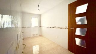 Se vende piso de 2 dormitorios en Hijar,Las Gabias