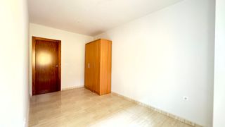 Se vende piso de 2 dormitorios en Hijar,Las Gabias