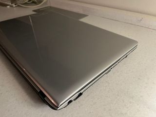 Portátil Samsung NP270E5E i5 8GB RAM Windows 10