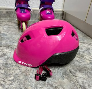 Patines 3 ruedas niña Oxelo rosa/morado con casco