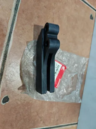 Guía Cadena Honda CR - Nuevo