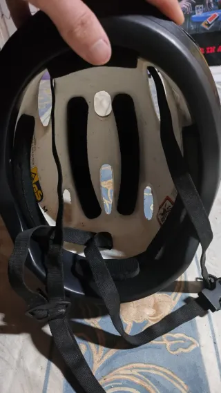 Casco de Ciclismo Negro con Rayas talla M