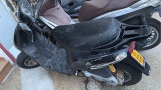 Piaggio Typhoon Negra Automática