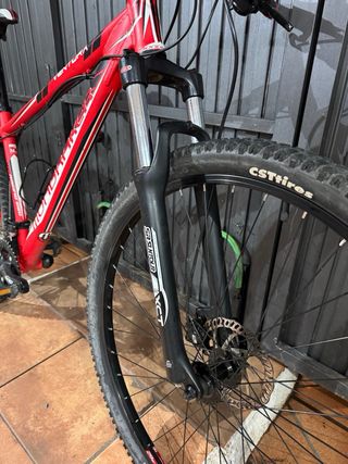Bicicleta MONDRAKER VENTURA