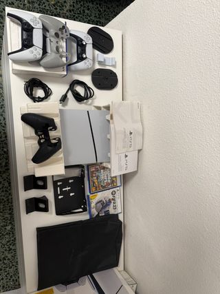 PS5 Slim 1TB 2 Mandos + Extras