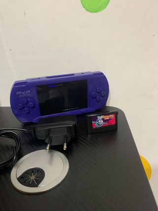 Console portatile PVP viola