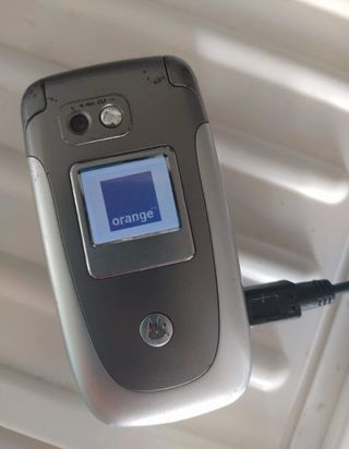 Teléfono Móvil Motorola V360 Vintage