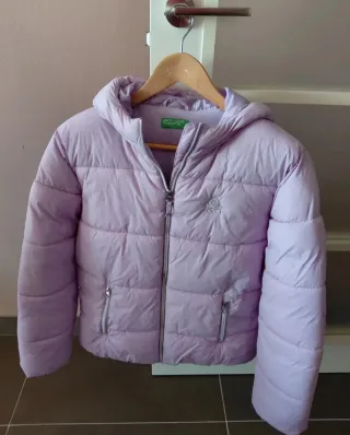 Anorak niña Benetton Lila. 10 / 11 años.T.XL