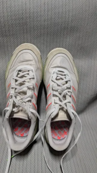 Zapatillas Adidas Verdes y Blancas