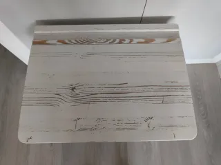 Escritorio de madera blanco