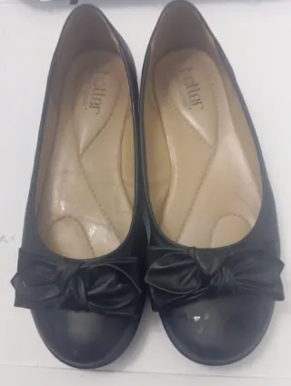 Zapatos planos negros Hotter con lazo