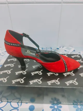 Zapatos de baile Reina Talla 36 Rojo. Nuevos