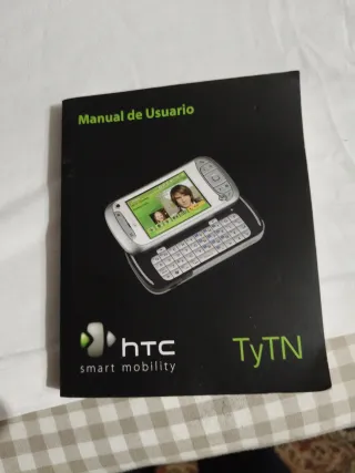 HTC con teclado gris