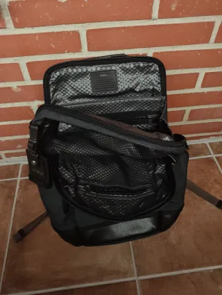 Mochila tumi Alpha bravo