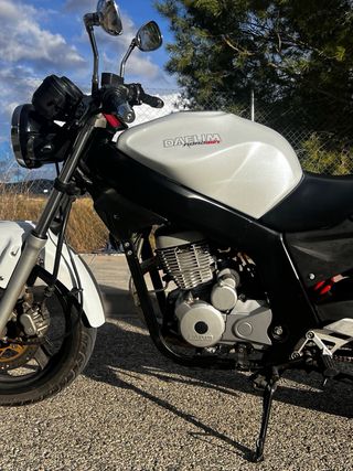 Daelim Roadwin FI 125cc Blanca