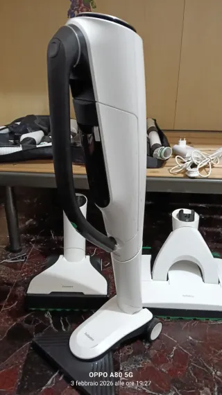 Folletto VK7s Ultimo Modello + Kit Accessori